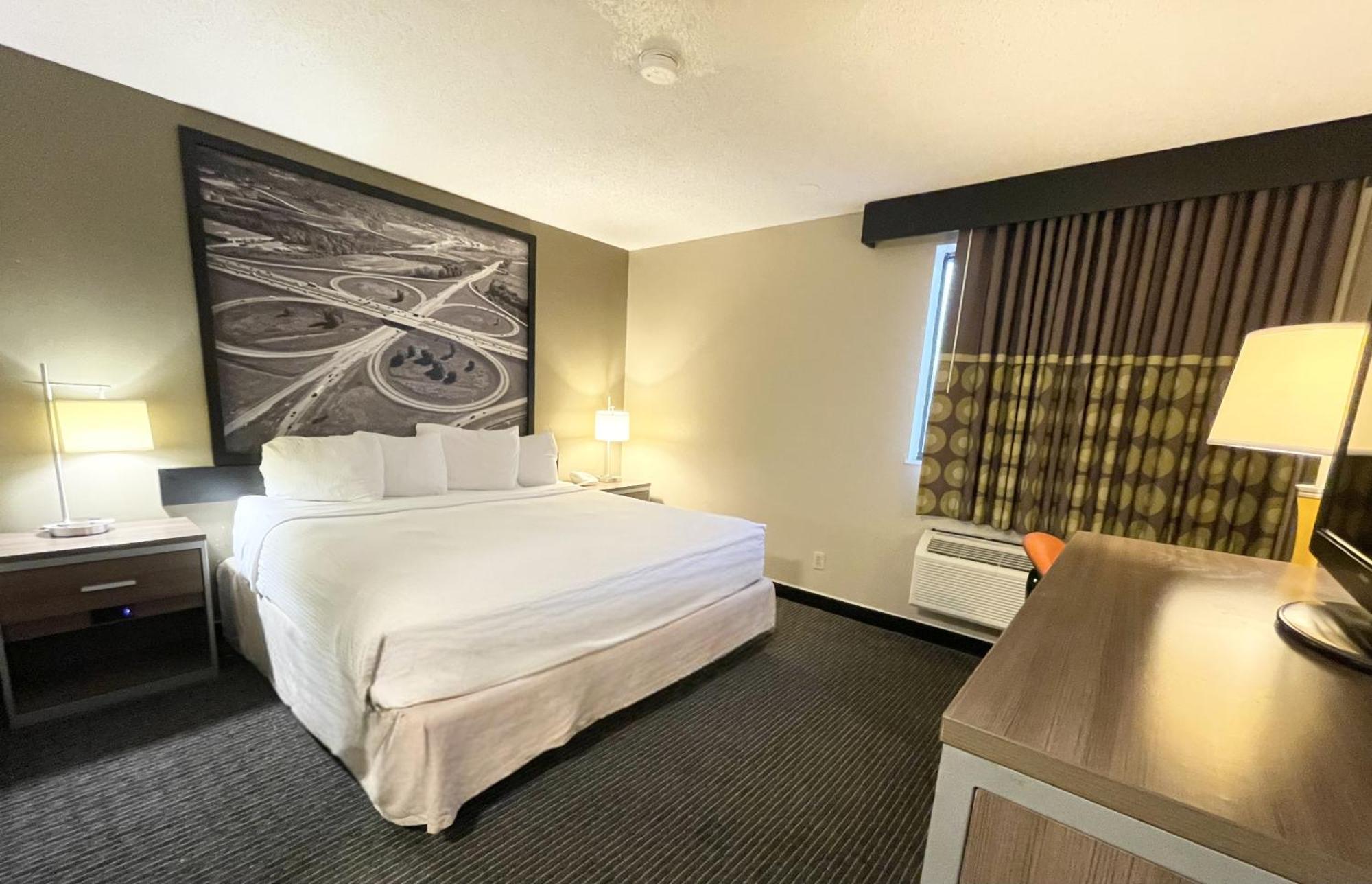 Отель Super 8 By Wyndham St Charles Saint Charles Экстерьер фото